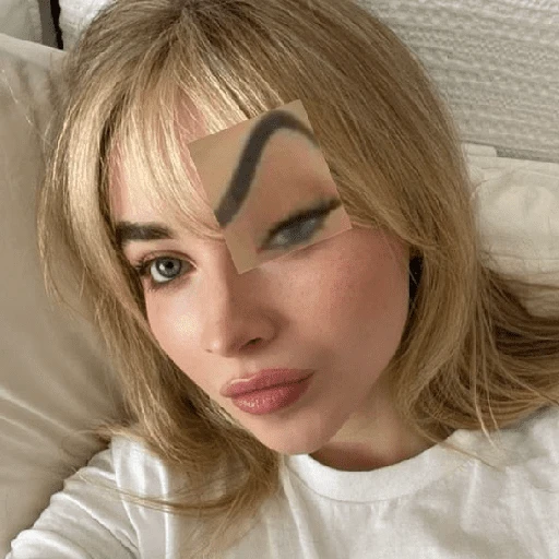 Sabrina Carpenter 29
