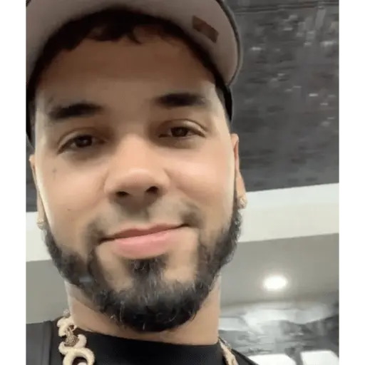 Anuel AA 17