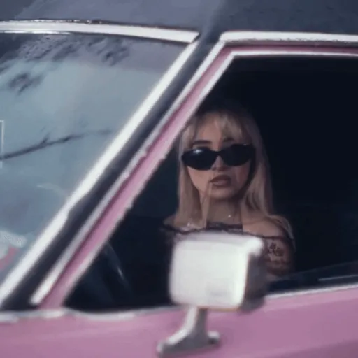 Sabrina Carpenter 3