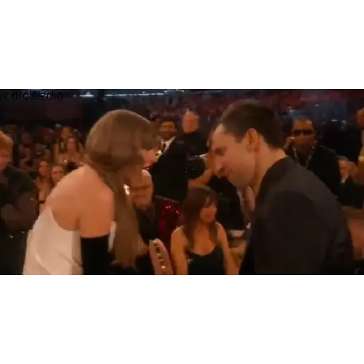 Taylor Swift Grammys 🎶 2