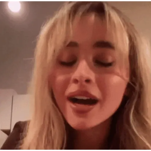 Sabrina Carpenter 5