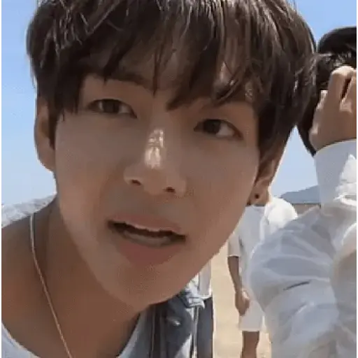 V ♡ 2