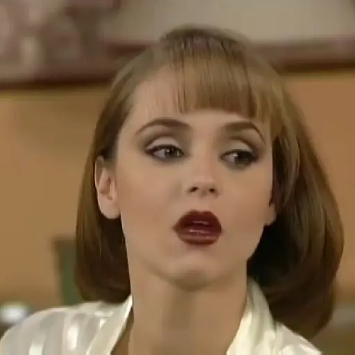 paola bracho 15