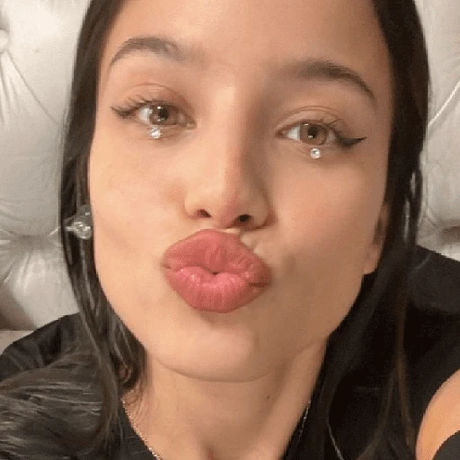 Emilia mernes 22