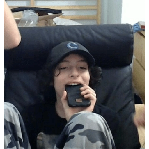 finn wolfhard 23