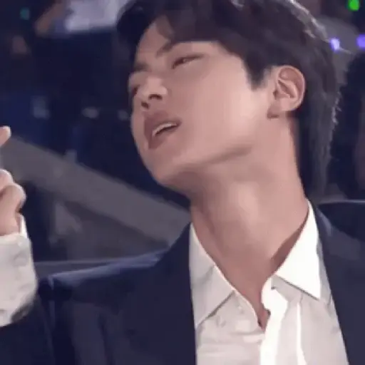 Jin ♡ 4