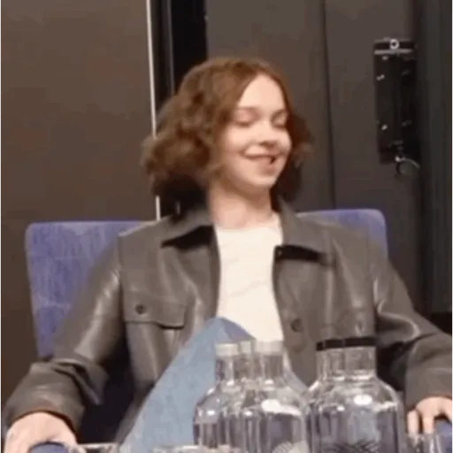emma myers 2