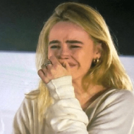 Sabrina Carpenter 8